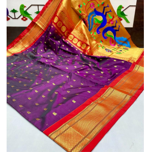 Stunning Pallu Golden Paithani Sarees With Blouse