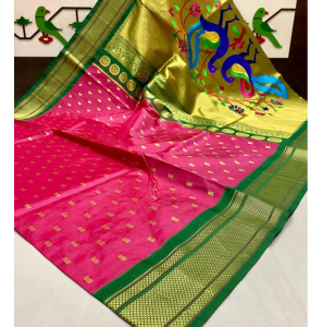 Stunning Pallu Golden Paithani Sarees With Blouse