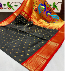 Stunning Pallu Golden Paithani Sarees With Blouse