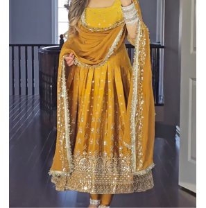 New Designer Party Wear Look Gown